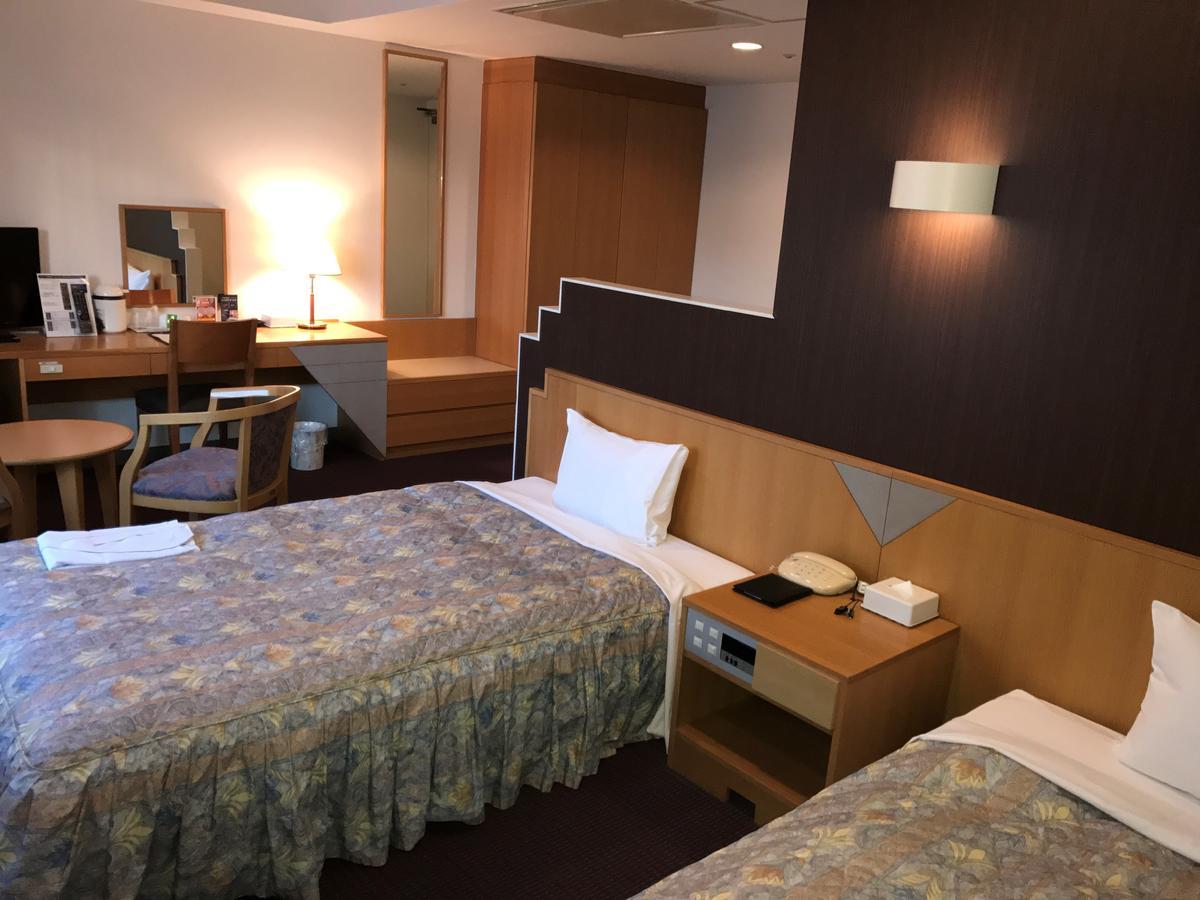 Shin Sayama Hotel מראה חיצוני תמונה